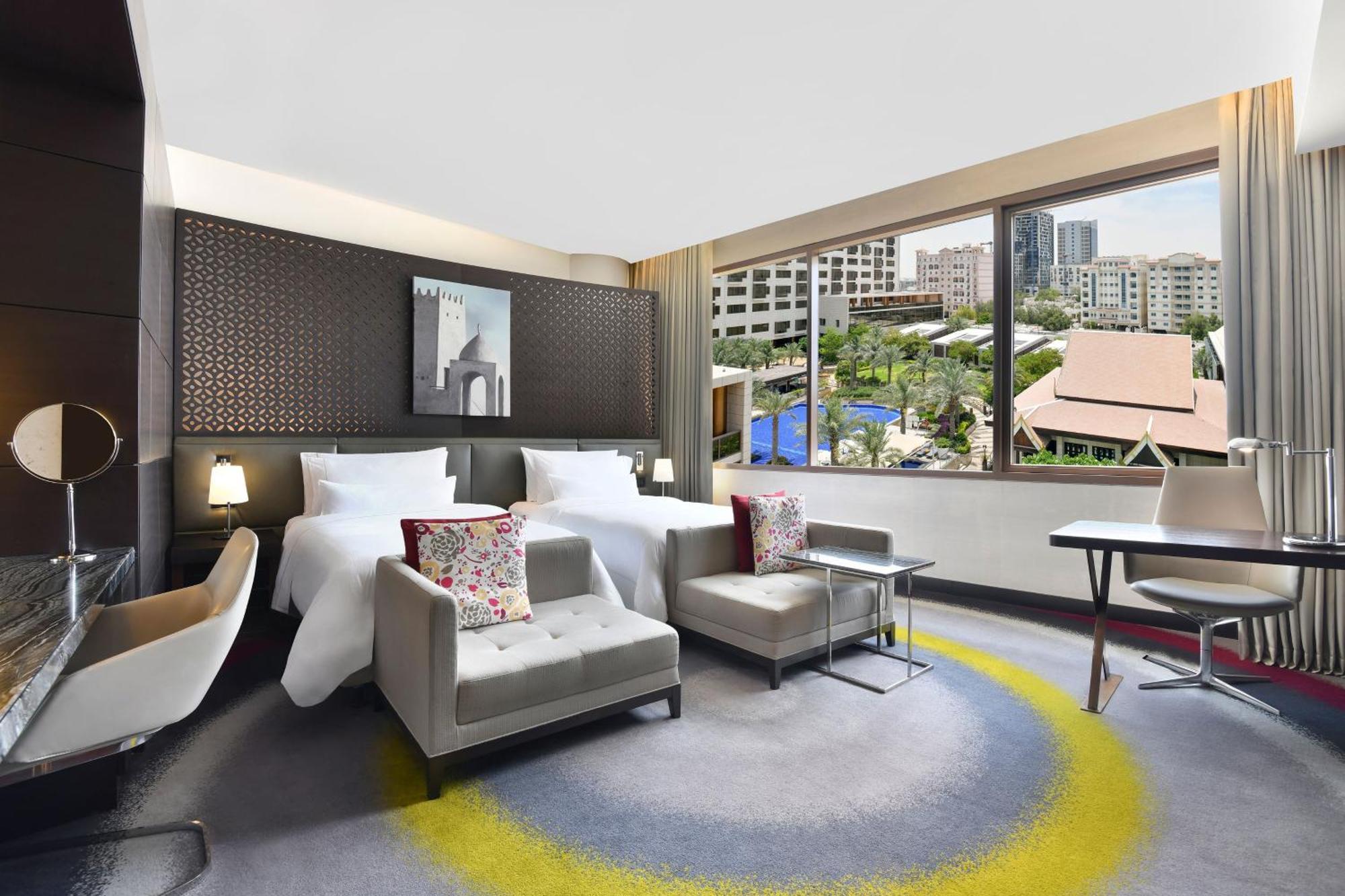 The Westin Doha Hotel & Spa Kültér fotó Deluxe Room
